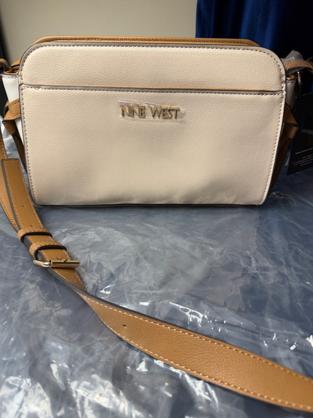 NINE WEST
